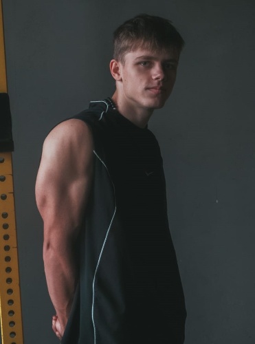 Владислав Макатанов