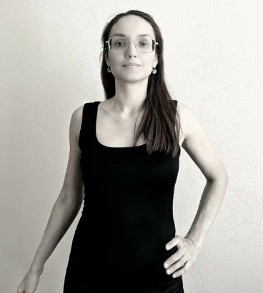 Лола Балашова